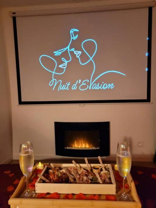 Nuit D'Evasion Love Room Avec Baignoire Balneotherapie Toulon Exteriör bild